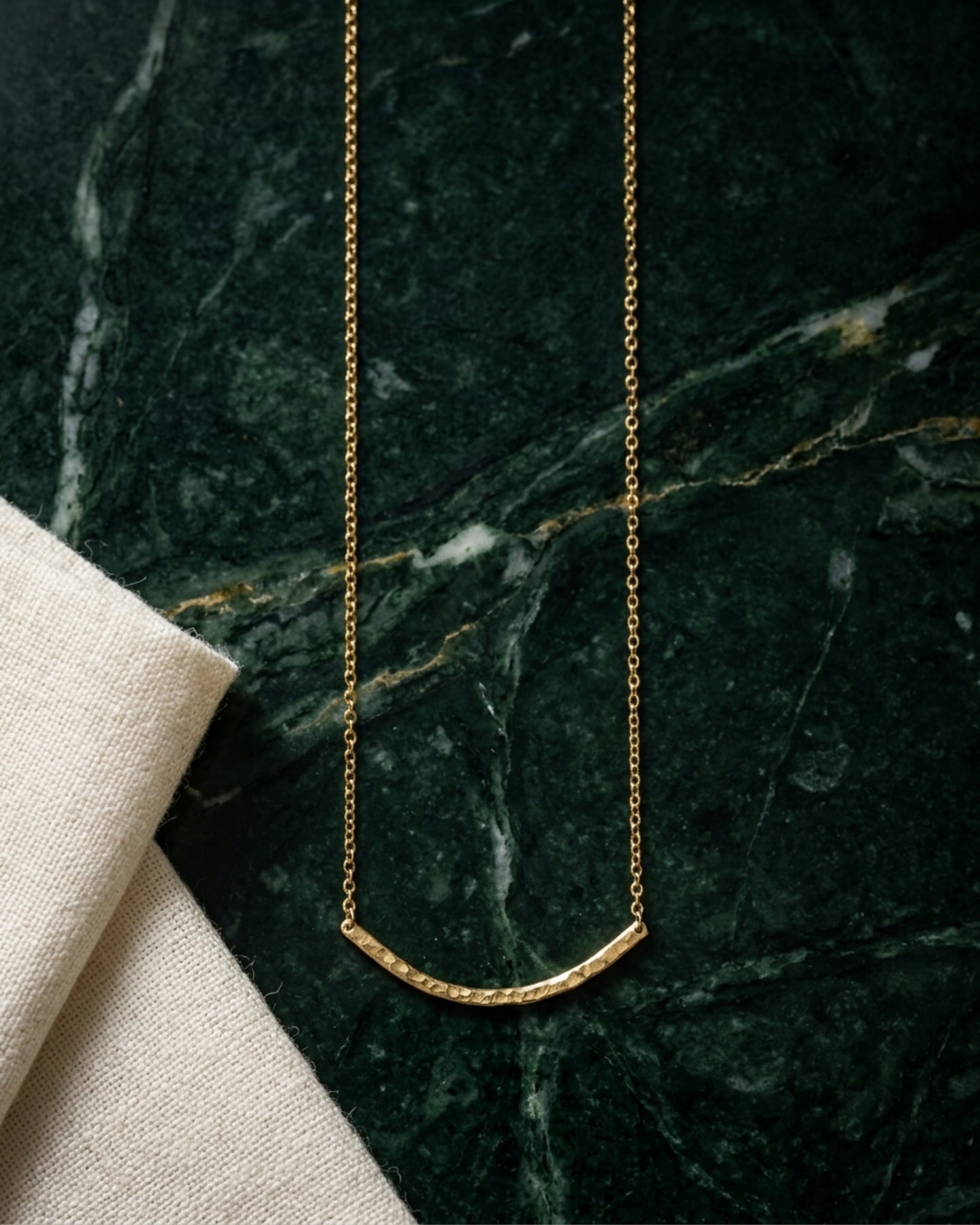 DELPHIN Gold Kolye