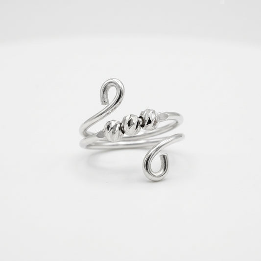 kadin-ozel-tasarim-yuzuk-larisa-gumus-tonlu