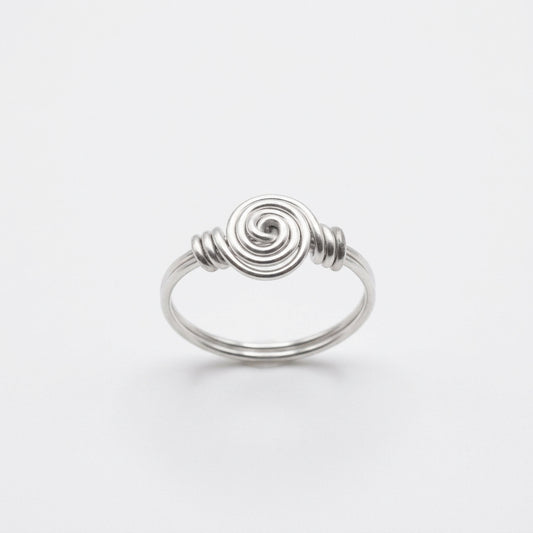 kadin-ozel-tasarim-yuzuk-kalkedon-gumus-tonlu