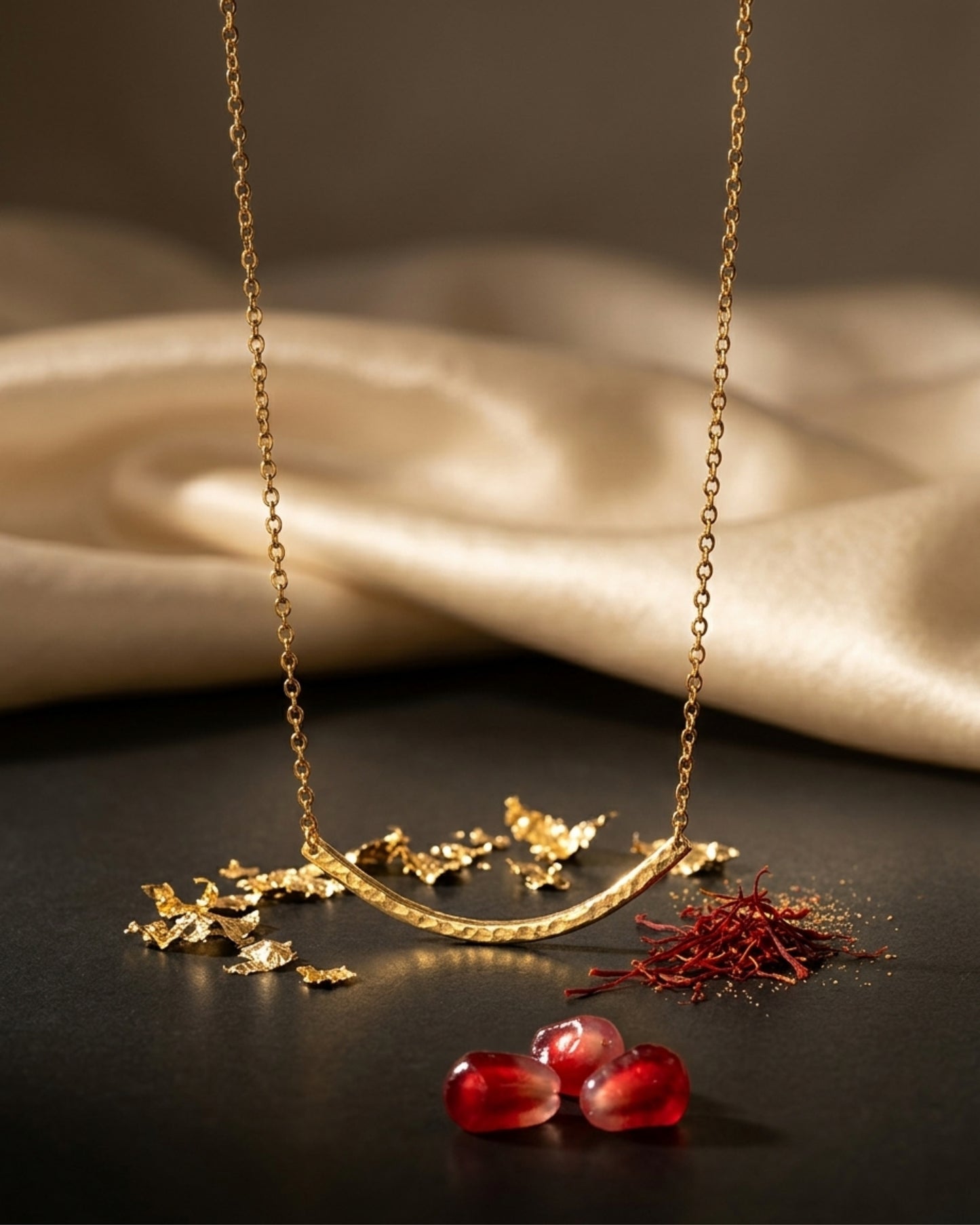 DELPHIN Gold Kolye