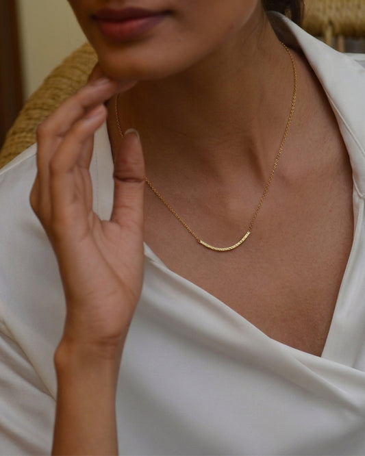 DELPHIN Gold Kolye